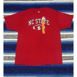NC State Wolfpack Football T-Shirt Men's 2XL Red Hanes Beefy-T NWT